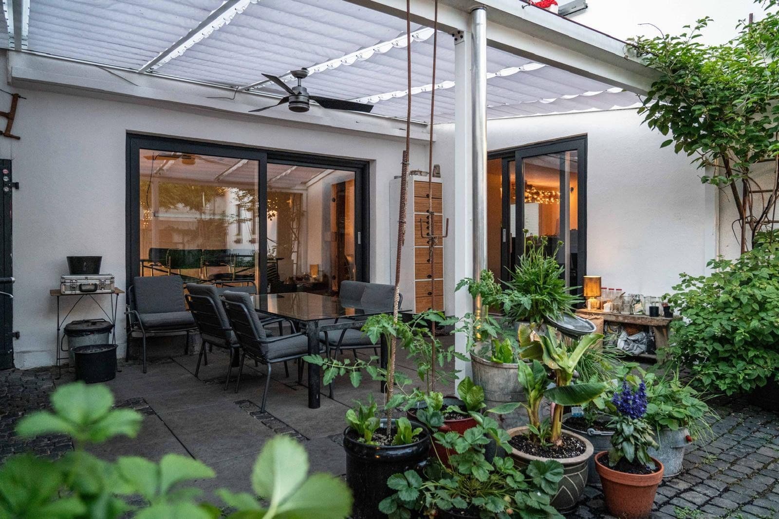Predaj domu 180 m², pozemek 195 m², Frankfurt am Main, Hesensko Predaj domu 180 m², pozemek 195 m², Frankfurt am Main, Hesensko