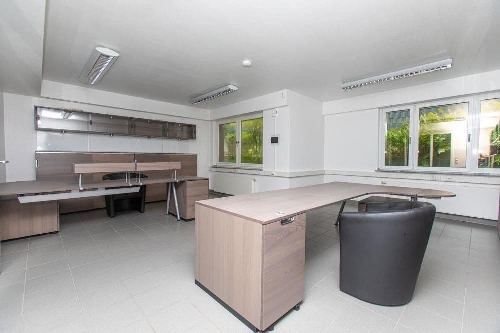 Predaj domu 698 m², pozemek 856 m², Düsseldorf, Severné Porýnie - Westfálsko Predaj domu 698 m², pozemek 856 m², Düsseldorf, Severné Porýnie - Westfálsko