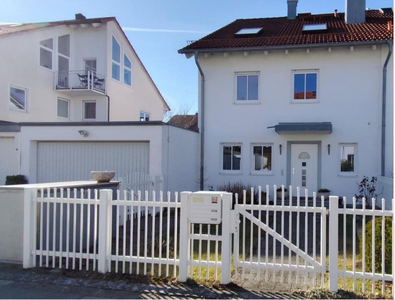 Predaj domu 192 m², pozemek 400 m², Pullach, Bavorsko Predaj domu 192 m², pozemek 400 m², Pullach, Bavorsko