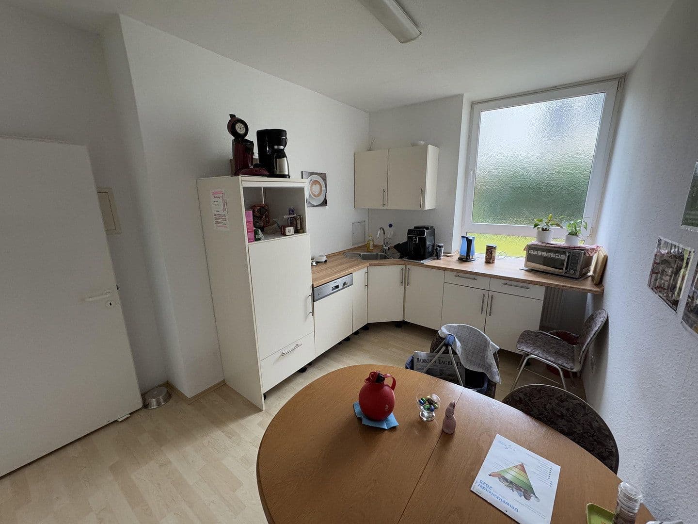 Prenájom kancelárie 130 m², Baden-Baden, Bádensko-Wurttembersko Prenájom kancelárie 130 m², Baden-Baden, Bádensko-Wurttembersko