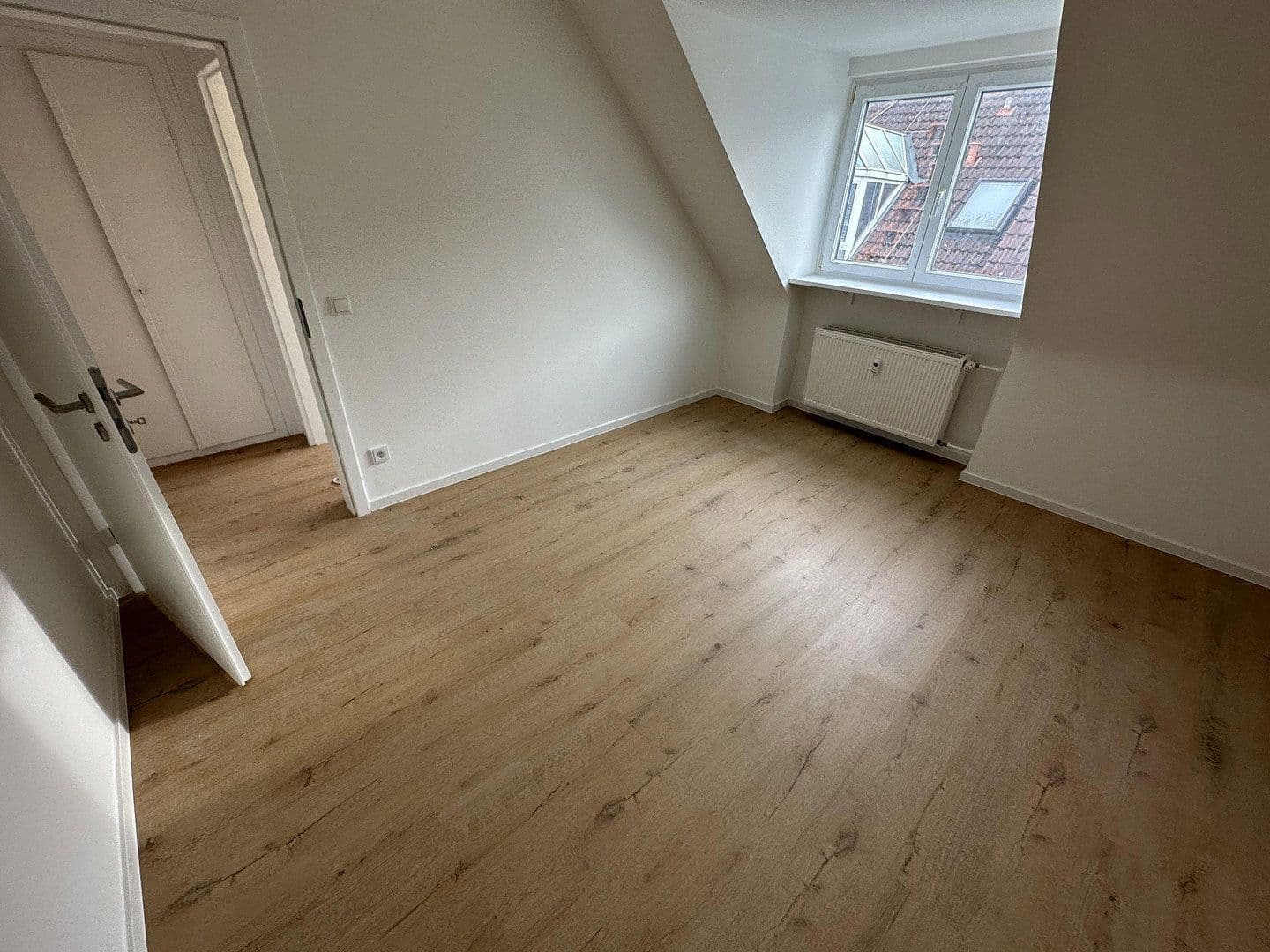 Prenájom bytu 3-izbový 83 m², Rotwasserstraße, Aschaffenburg, Bavorsko Prenájom bytu 3-izbový 83 m², Rotwasserstraße, Aschaffenburg, Bavorsko