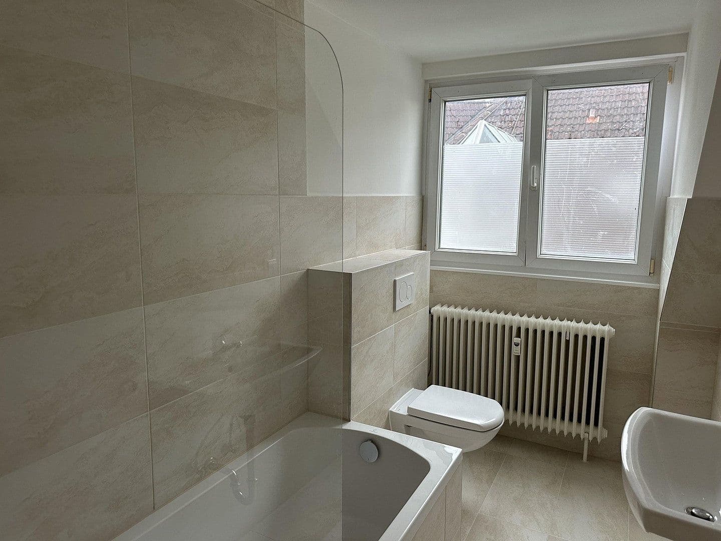 Prenájom bytu 3-izbový 83 m², Rotwasserstraße, Aschaffenburg, Bavorsko Prenájom bytu 3-izbový 83 m², Rotwasserstraße, Aschaffenburg, Bavorsko