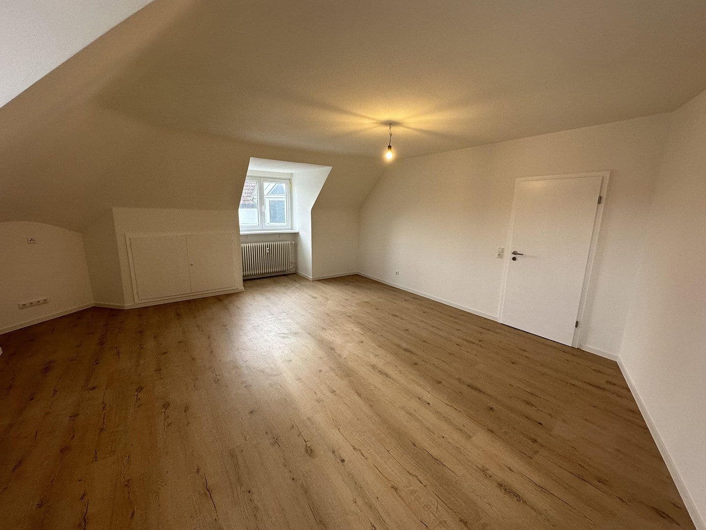 Prenájom bytu 3-izbový 83 m², Rotwasserstraße, Aschaffenburg, Bavorsko Prenájom bytu 3-izbový 83 m², Rotwasserstraße, Aschaffenburg, Bavorsko