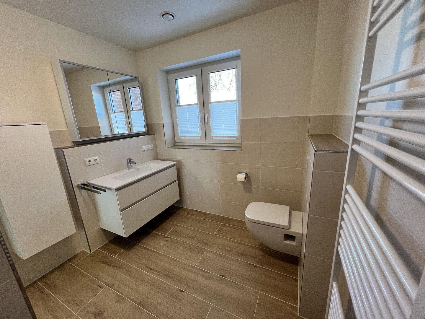 Prenájom bytu 2-izbový 100 m², Bad Bevensen, Dolné Sasko Prenájom bytu 2-izbový 100 m², Bad Bevensen, Dolné Sasko