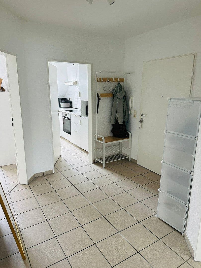 Prenájom bytu 3-izbový 68 m², Bitterstraße 24, Köln, Severné Porýnie - Westfálsko Prenájom bytu 3-izbový 68 m², Bitterstraße 24, Köln, Severné Porýnie - Westfálsko