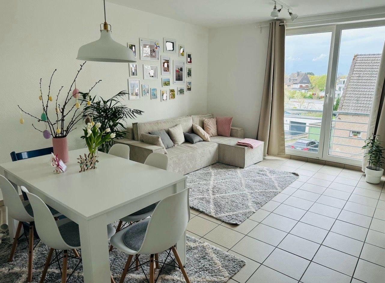 Prenájom bytu 3-izbový 68 m², Bitterstraße 24, Köln, Severné Porýnie - Westfálsko Prenájom bytu 3-izbový 68 m², Bitterstraße 24, Köln, Severné Porýnie - Westfálsko