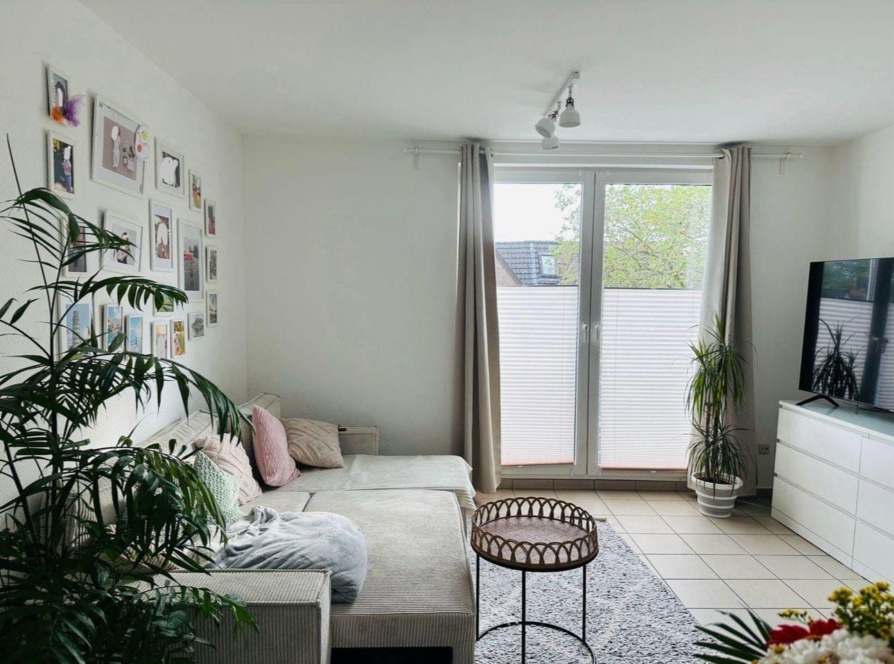 Prenájom bytu 3-izbový 68 m², Bitterstraße 24, Köln, Severné Porýnie - Westfálsko Prenájom bytu 3-izbový 68 m², Bitterstraße 24, Köln, Severné Porýnie - Westfálsko