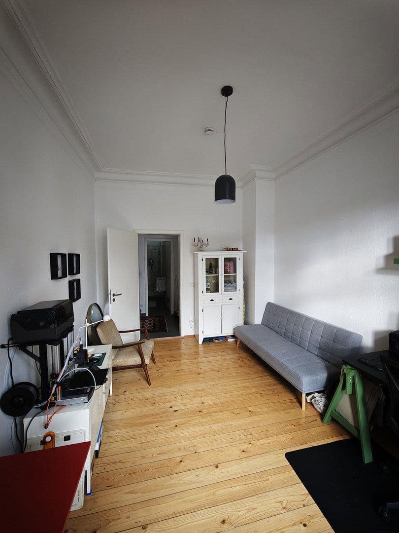Prenájom bytu 3-izbový 75 m², Baden-Baden, Bádensko-Wurttembersko Prenájom bytu 3-izbový 75 m², Baden-Baden, Bádensko-Wurttembersko