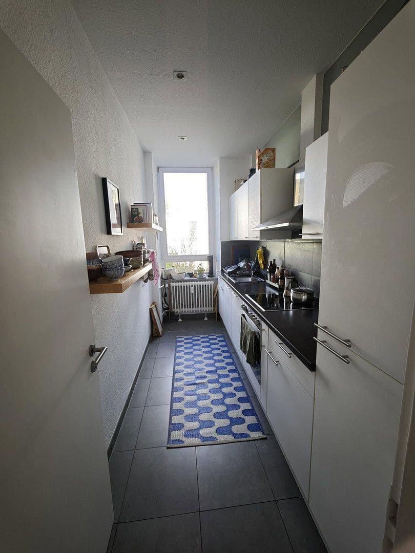 Prenájom bytu 3-izbový 75 m², Baden-Baden, Bádensko-Wurttembersko Prenájom bytu 3-izbový 75 m², Baden-Baden, Bádensko-Wurttembersko