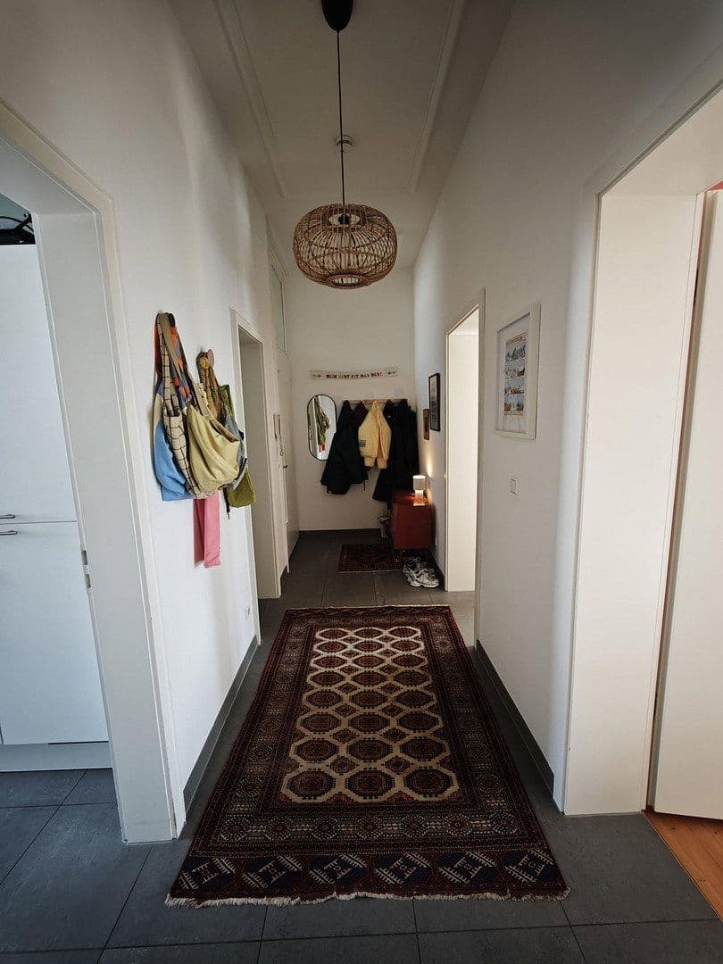 Prenájom bytu 3-izbový 75 m², Baden-Baden, Bádensko-Wurttembersko Prenájom bytu 3-izbový 75 m², Baden-Baden, Bádensko-Wurttembersko