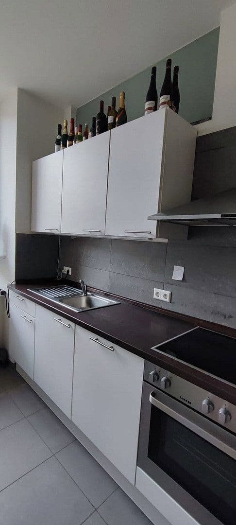 Prenájom bytu 3-izbový 75 m², Baden-Baden, Bádensko-Wurttembersko Prenájom bytu 3-izbový 75 m², Baden-Baden, Bádensko-Wurttembersko
