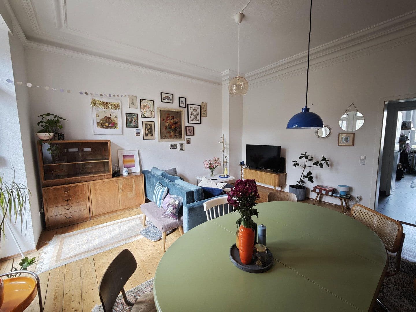 Prenájom bytu 3-izbový 75 m², Baden-Baden, Bádensko-Wurttembersko Prenájom bytu 3-izbový 75 m², Baden-Baden, Bádensko-Wurttembersko