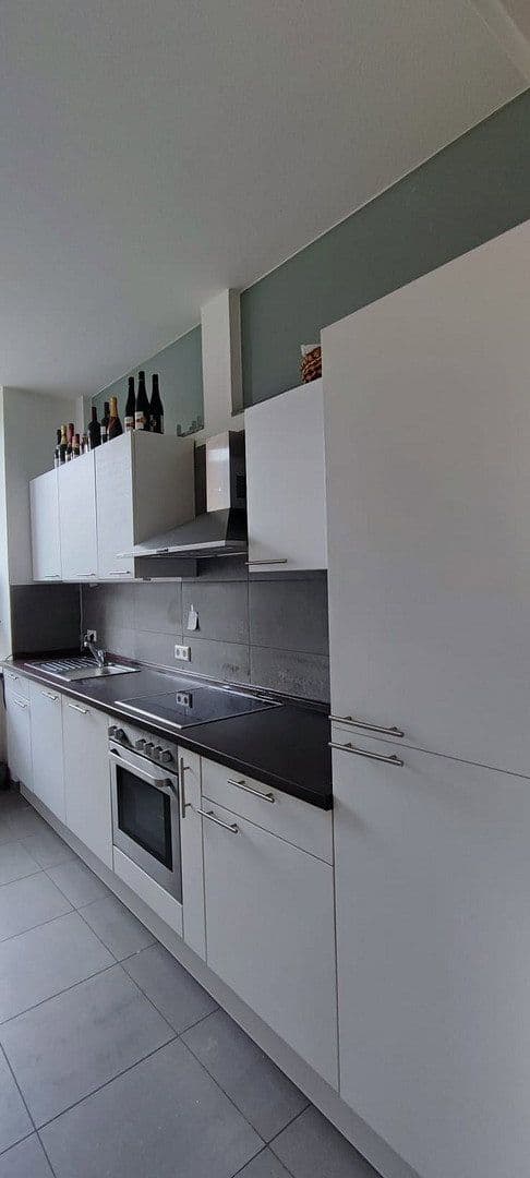 Prenájom bytu 3-izbový 75 m², Baden-Baden, Bádensko-Wurttembersko Prenájom bytu 3-izbový 75 m², Baden-Baden, Bádensko-Wurttembersko