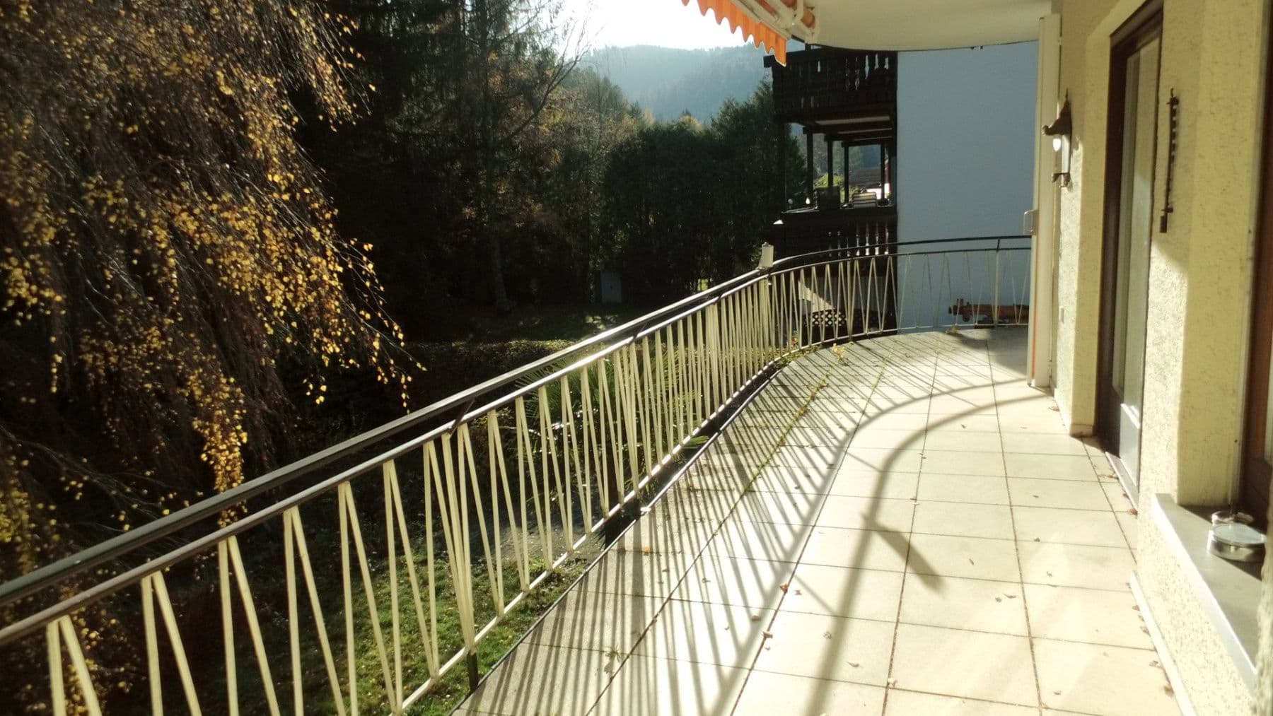 Prenájom bytu 4-izbový 130 m², Schwimmbadstraße 7, Bad Herrenalb, Bádensko-Wurttembersko Prenájom bytu 4-izbový 130 m², Schwimmbadstraße 7, Bad Herrenalb, Bádensko-Wurttembersko