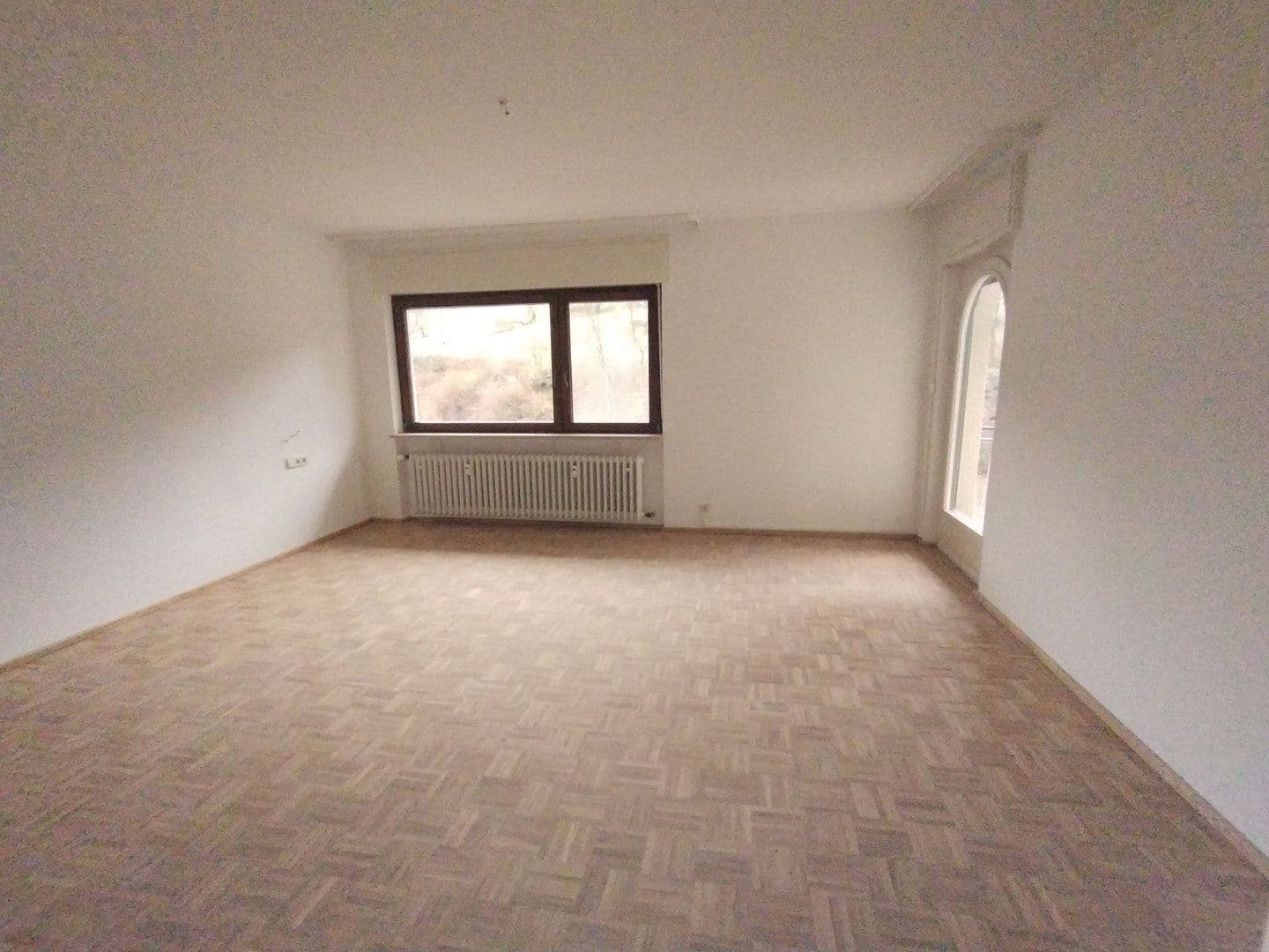 Prenájom bytu 4-izbový 130 m², Schwimmbadstraße 7, Bad Herrenalb, Bádensko-Wurttembersko Prenájom bytu 4-izbový 130 m², Schwimmbadstraße 7, Bad Herrenalb, Bádensko-Wurttembersko