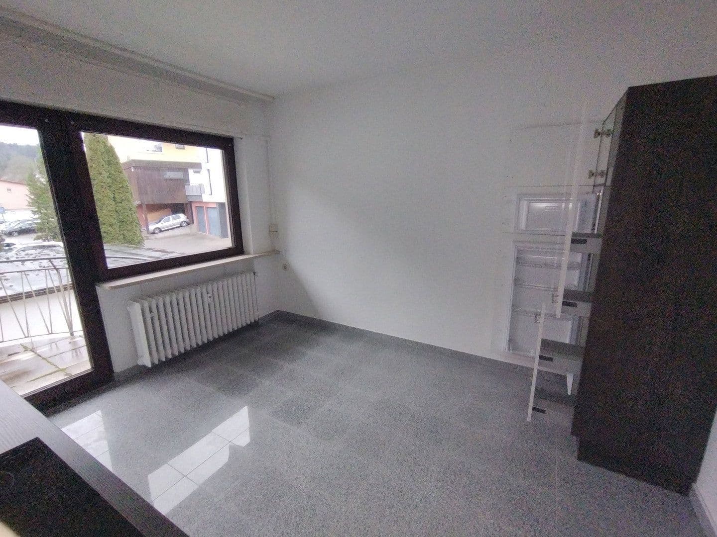 Prenájom bytu 4-izbový 130 m², Schwimmbadstraße 7, Bad Herrenalb, Bádensko-Wurttembersko Prenájom bytu 4-izbový 130 m², Schwimmbadstraße 7, Bad Herrenalb, Bádensko-Wurttembersko