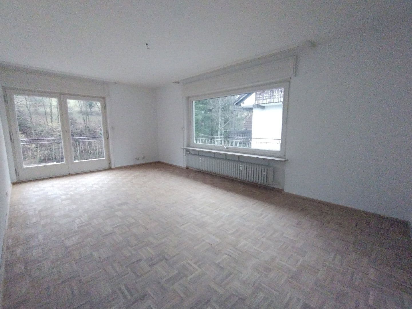 Prenájom bytu 4-izbový 130 m², Schwimmbadstraße 7, Bad Herrenalb, Bádensko-Wurttembersko Prenájom bytu 4-izbový 130 m², Schwimmbadstraße 7, Bad Herrenalb, Bádensko-Wurttembersko