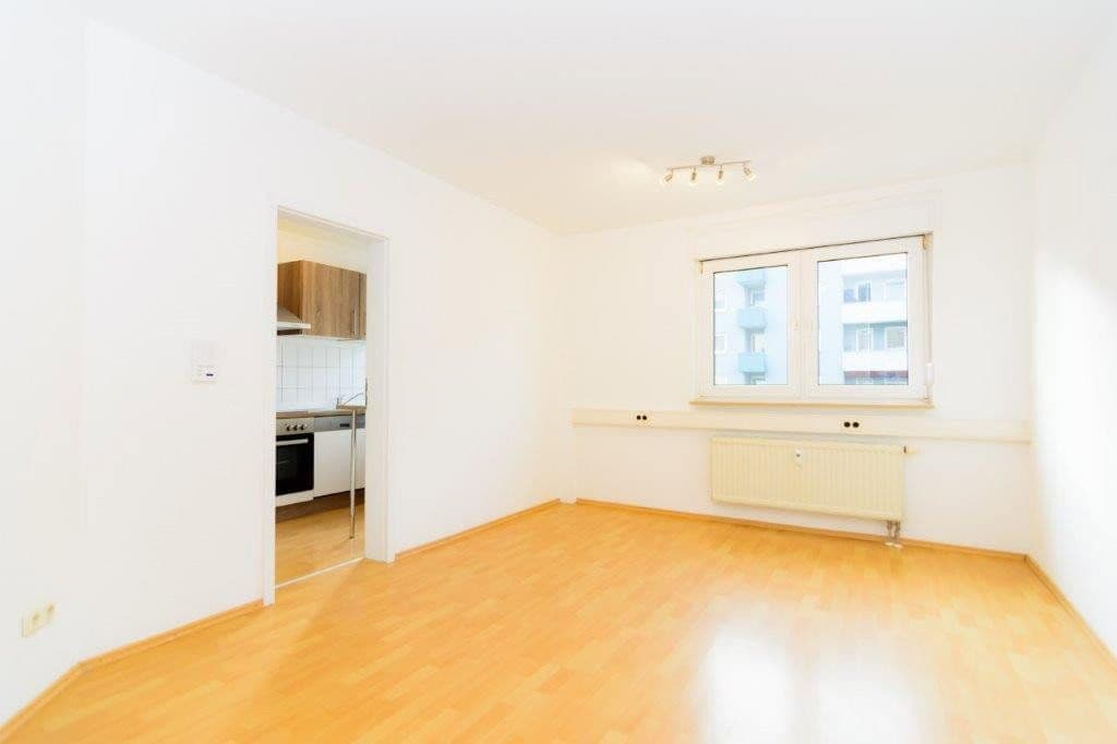 Predaj kancelárie 150 m², Nürnberg, Bavorsko Predaj kancelárie 150 m², Nürnberg, Bavorsko