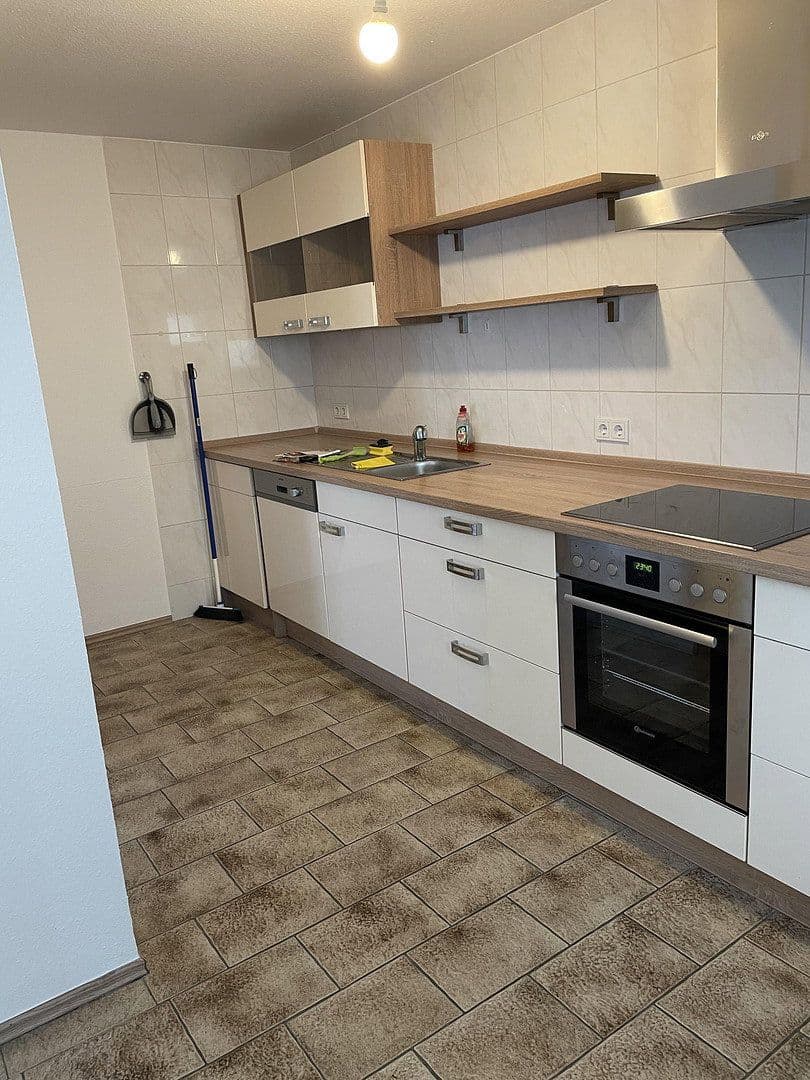 Prenájom bytu 2-izbový 76 m², Seestraße 14, Pottum, Porýnie-Falcko Prenájom bytu 2-izbový 76 m², Seestraße 14, Pottum, Porýnie-Falcko