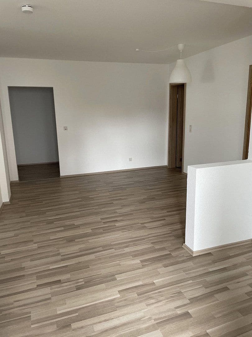 Prenájom bytu 2-izbový 76 m², Seestraße 14, Pottum, Porýnie-Falcko Prenájom bytu 2-izbový 76 m², Seestraße 14, Pottum, Porýnie-Falcko