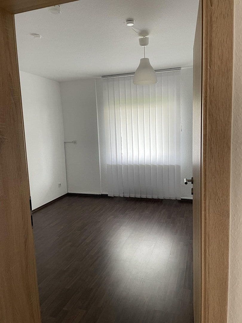 Prenájom bytu 2-izbový 76 m², Seestraße 14, Pottum, Porýnie-Falcko Prenájom bytu 2-izbový 76 m², Seestraße 14, Pottum, Porýnie-Falcko