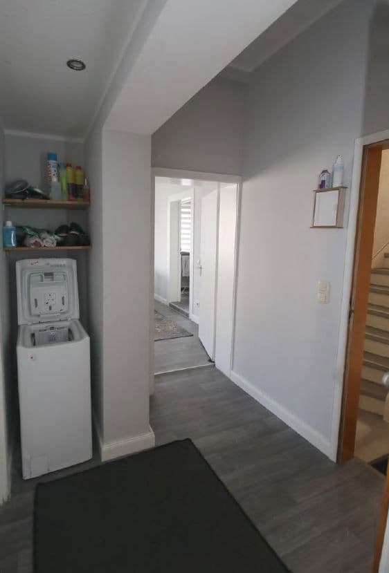 Prenájom bytu 3-izbový 76 m², Viktoriastr.27, Duisburg, Severné Porýnie - Westfálsko Prenájom bytu 3-izbový 76 m², Viktoriastr.27, Duisburg, Severné Porýnie - Westfálsko