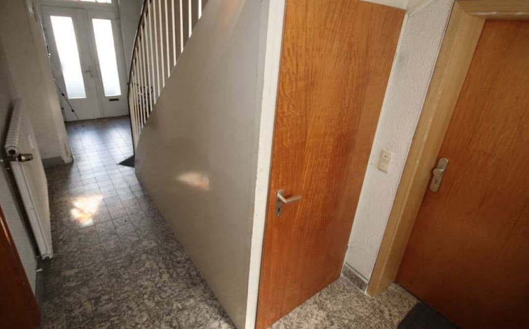Prenájom bytu 3-izbový 76 m², Viktoriastr.27, Duisburg, Severné Porýnie - Westfálsko Prenájom bytu 3-izbový 76 m², Viktoriastr.27, Duisburg, Severné Porýnie - Westfálsko