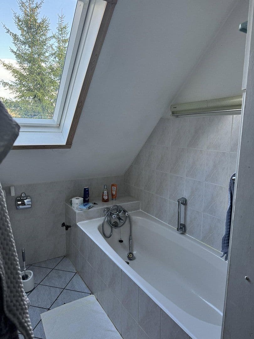 Predaj domu 140 m², pozemek 2.900 m², Neuhausen/Erzgebirge, Sasko Predaj domu 140 m², pozemek 2.900 m², Neuhausen/Erzgebirge, Sasko