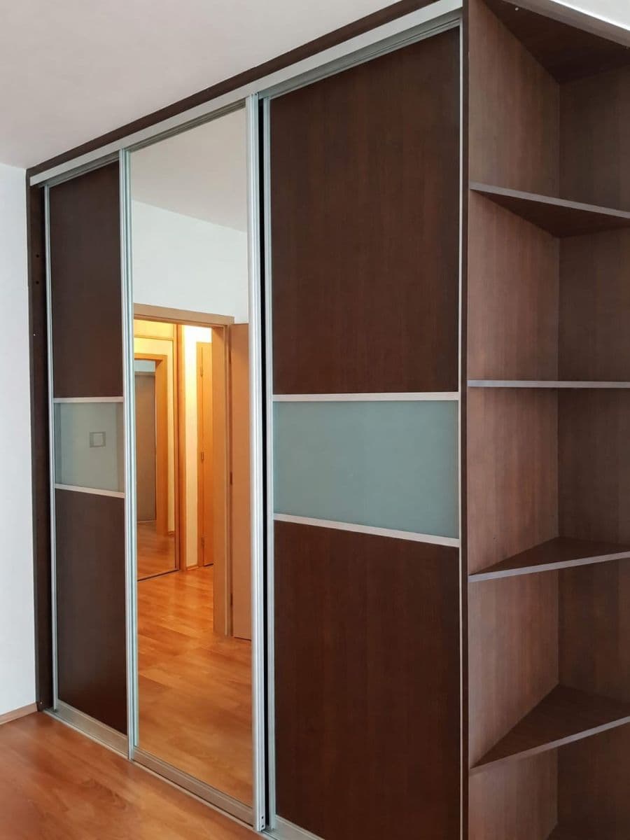 Prenájom bytu 3-izbový 60 m², Herlíkovická, Praha, Praha Prenájom bytu 3-izbový 60 m², Herlíkovická, Praha, Praha