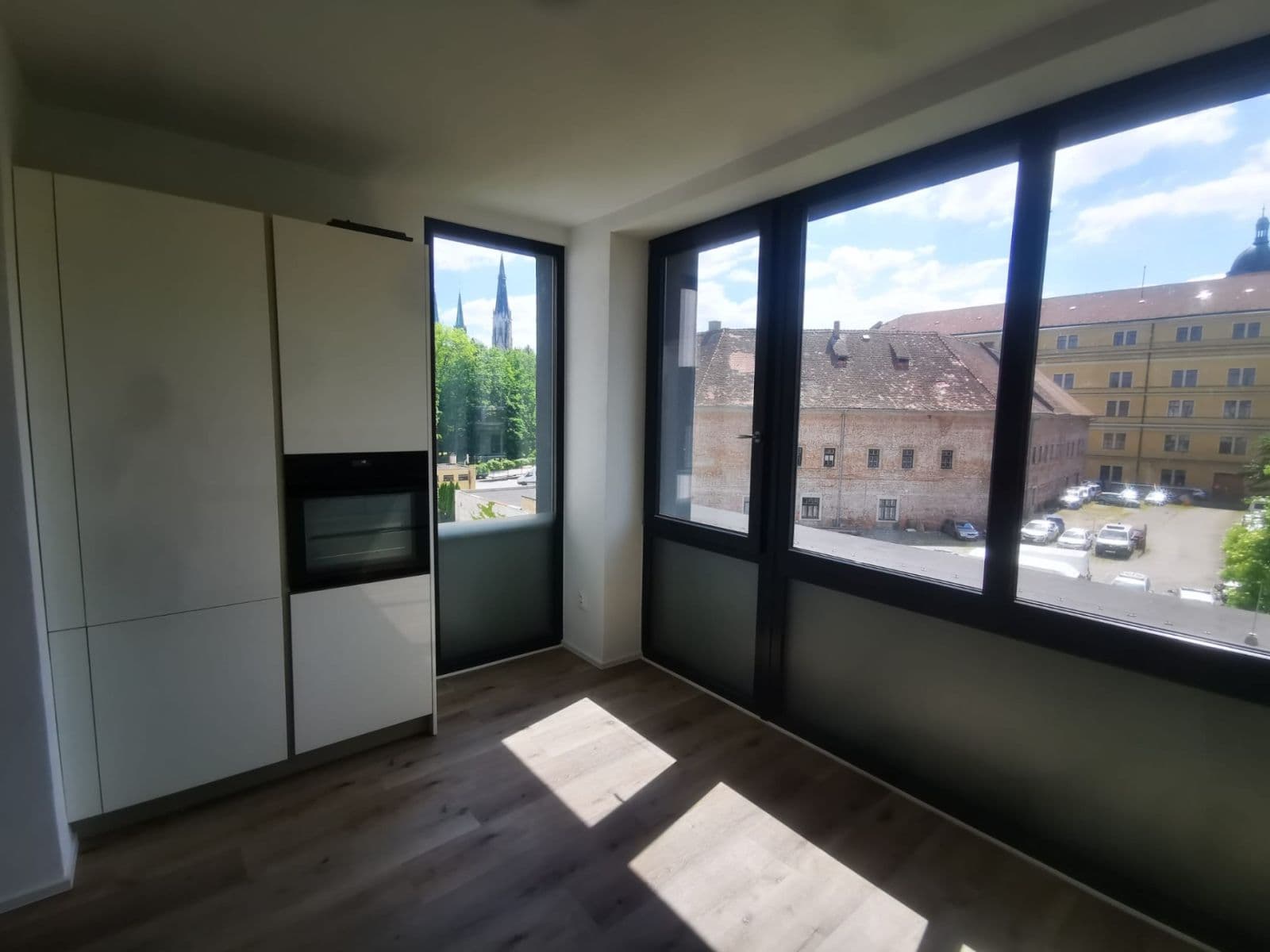 Prenájom bytu 2-izbový 67 m², Dobrovského, Olomouc, Olomoucký kraj Prenájom bytu 2-izbový 67 m², Dobrovského, Olomouc, Olomoucký kraj