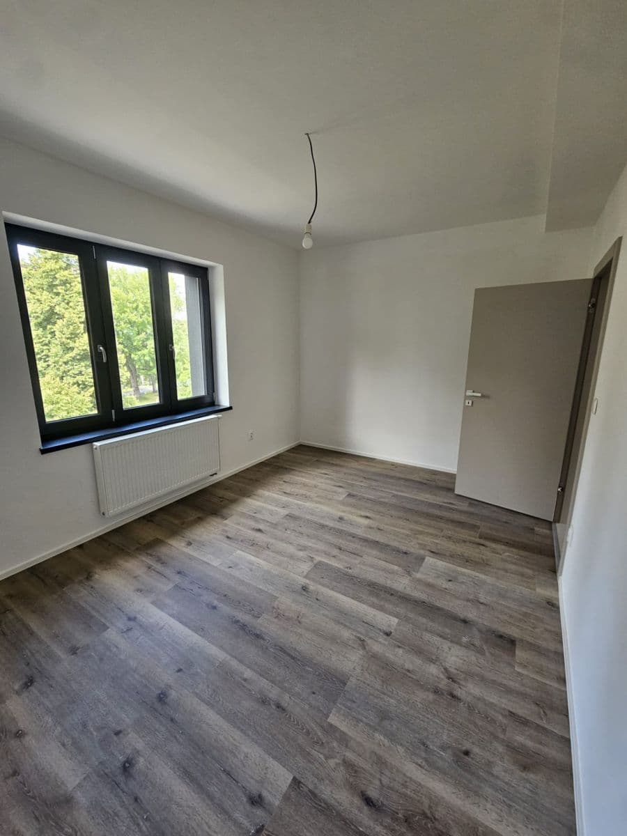 Prenájom bytu 2-izbový 67 m², Dobrovského, Olomouc, Olomoucký kraj Prenájom bytu 2-izbový 67 m², Dobrovského, Olomouc, Olomoucký kraj