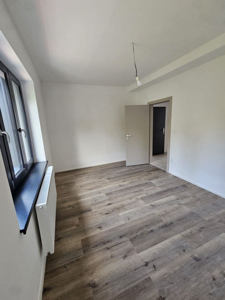 Prenájom bytu 2-izbový 67 m², Dobrovského, Olomouc, Olomoucký kraj Prenájom bytu 2-izbový 67 m², Dobrovského, Olomouc, Olomoucký kraj