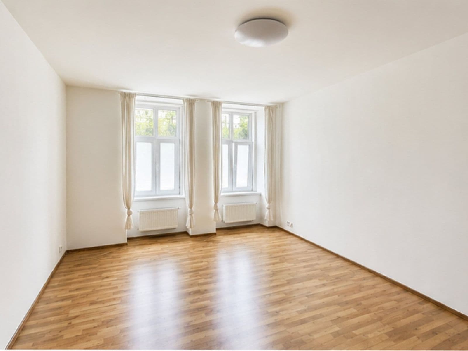 Prenájom bytu 1-izbový 44 m², Vlhká, Brno, Jihomoravský kraj Prenájom bytu 1-izbový 44 m², Vlhká, Brno, Jihomoravský kraj
