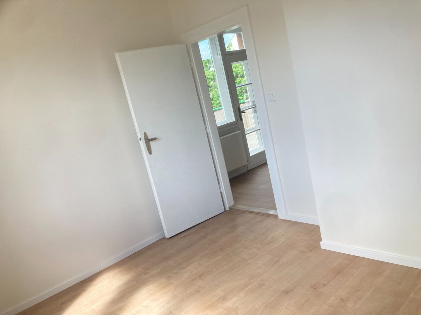 Prenájom bytu 1-izbový 38 m², Veleslavínská, Praha, Praha Prenájom bytu 1-izbový 38 m², Veleslavínská, Praha, Praha