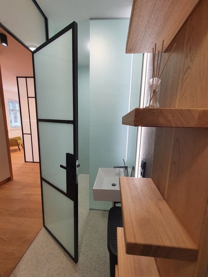 Prenájom bytu 1-izbový 35 m², Hvězdná, Jablonec nad Nisou, Liberecký kraj Prenájom bytu 1-izbový 35 m², Hvězdná, Jablonec nad Nisou, Liberecký kraj
