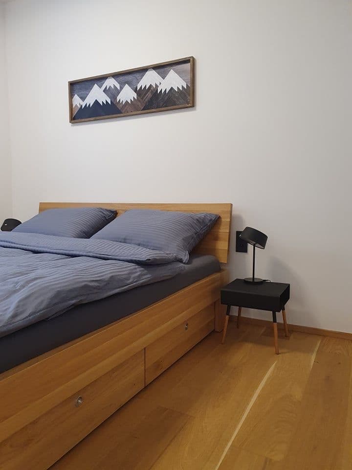 Prenájom bytu 1-izbový 35 m², Hvězdná, Jablonec nad Nisou, Liberecký kraj Prenájom bytu 1-izbový 35 m², Hvězdná, Jablonec nad Nisou, Liberecký kraj