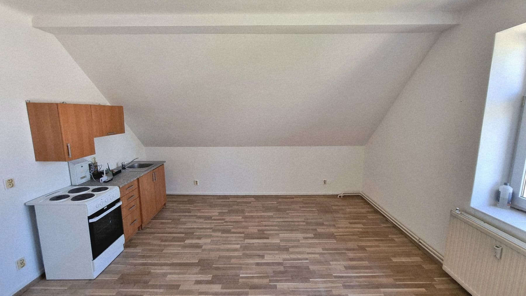 Prenájom bytu 1-izbový 36 m², Kollárova, Liberec, Liberecký kraj Prenájom bytu 1-izbový 36 m², Kollárova, Liberec, Liberecký kraj