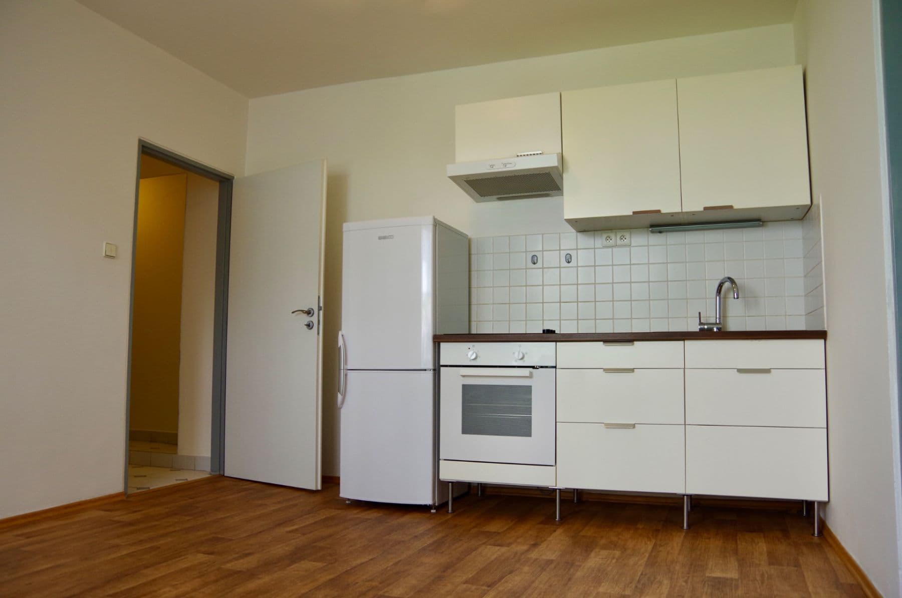Prenájom bytu 2-izbový 40 m², Krymská, Praha, Praha Prenájom bytu 2-izbový 40 m², Krymská, Praha, Praha