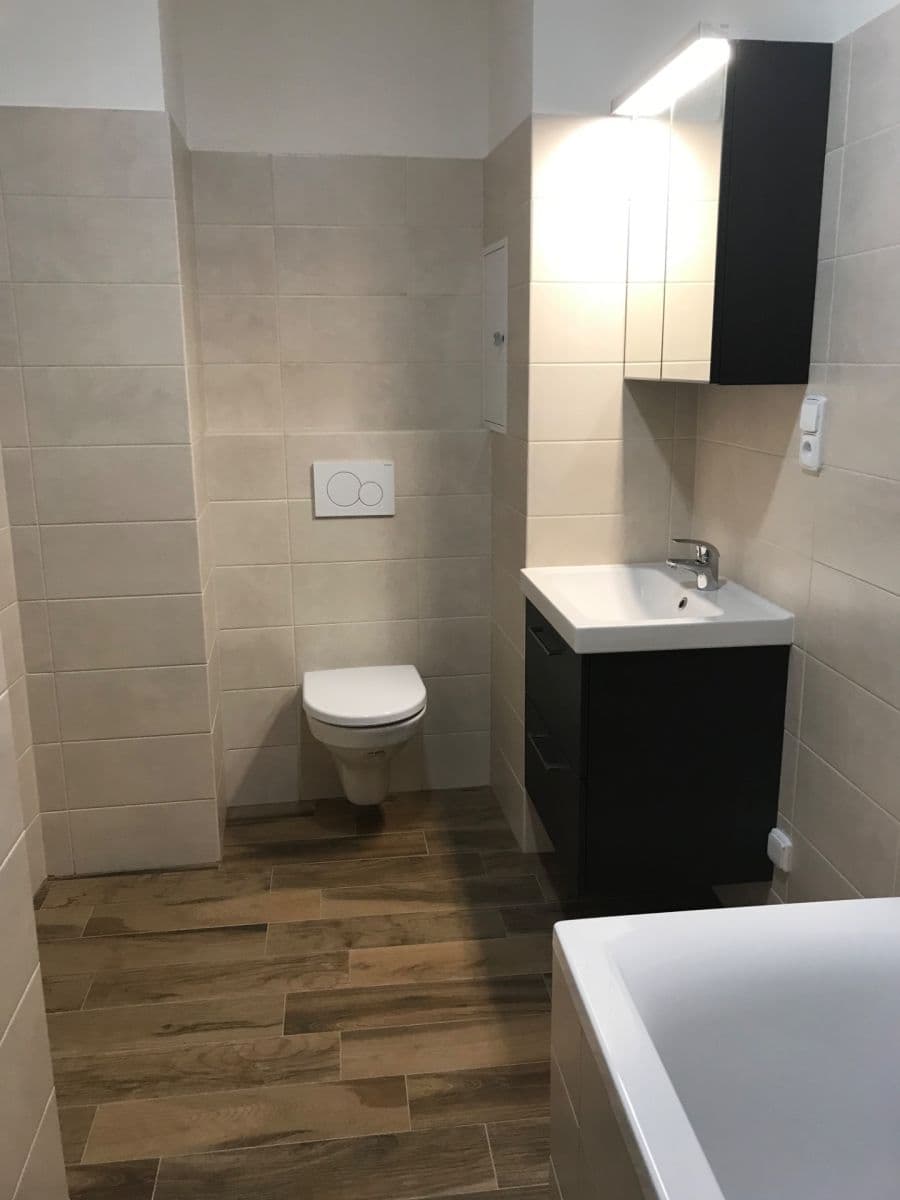 Prenájom bytu 2-izbový 43 m², Krymská, Praha, Praha Prenájom bytu 2-izbový 43 m², Krymská, Praha, Praha