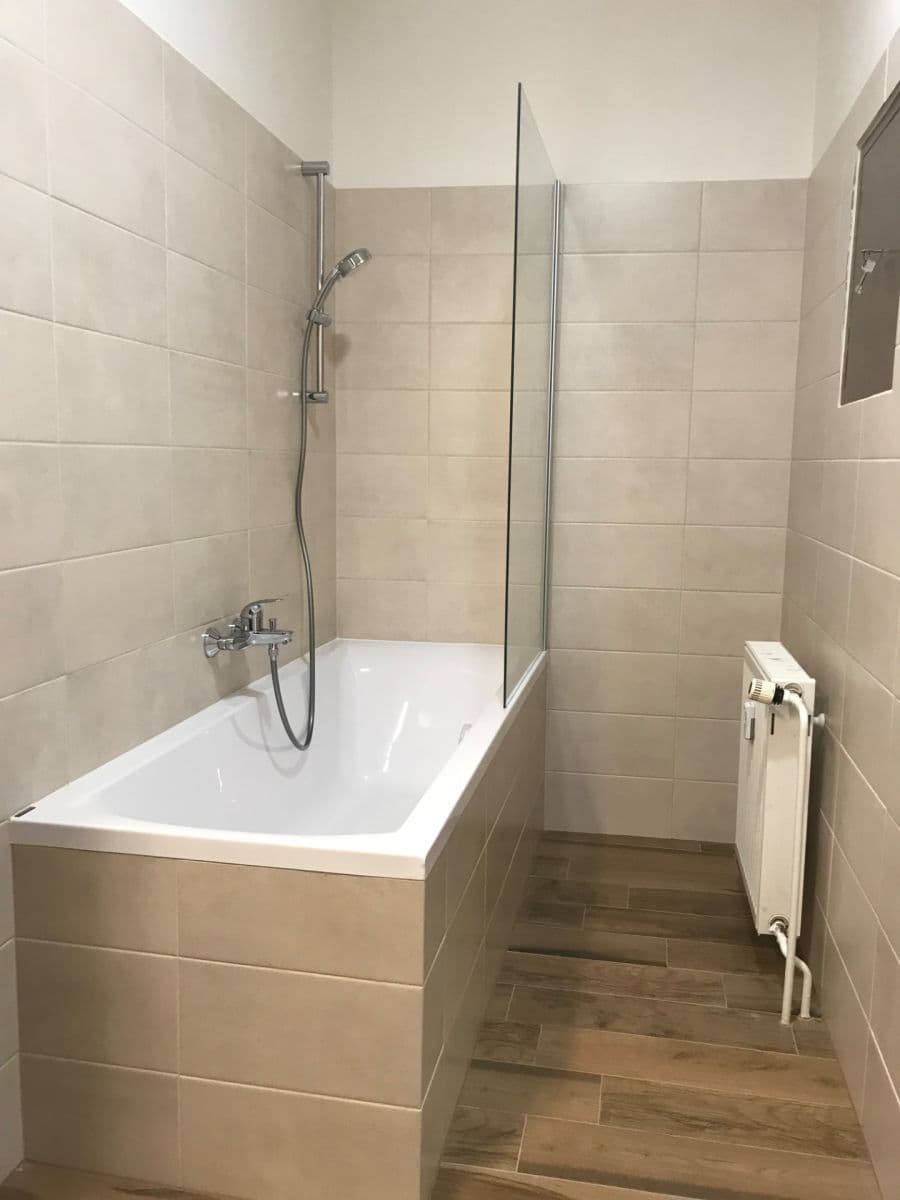 Prenájom bytu 2-izbový 43 m², Krymská, Praha, Praha Prenájom bytu 2-izbový 43 m², Krymská, Praha, Praha