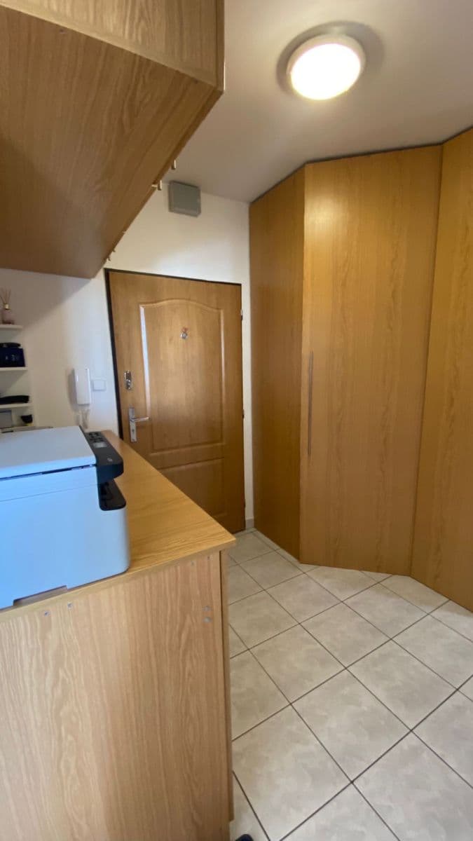 Prenájom bytu 2-izbový 62 m², Přetlucká, Praha, Praha Prenájom bytu 2-izbový 62 m², Přetlucká, Praha, Praha