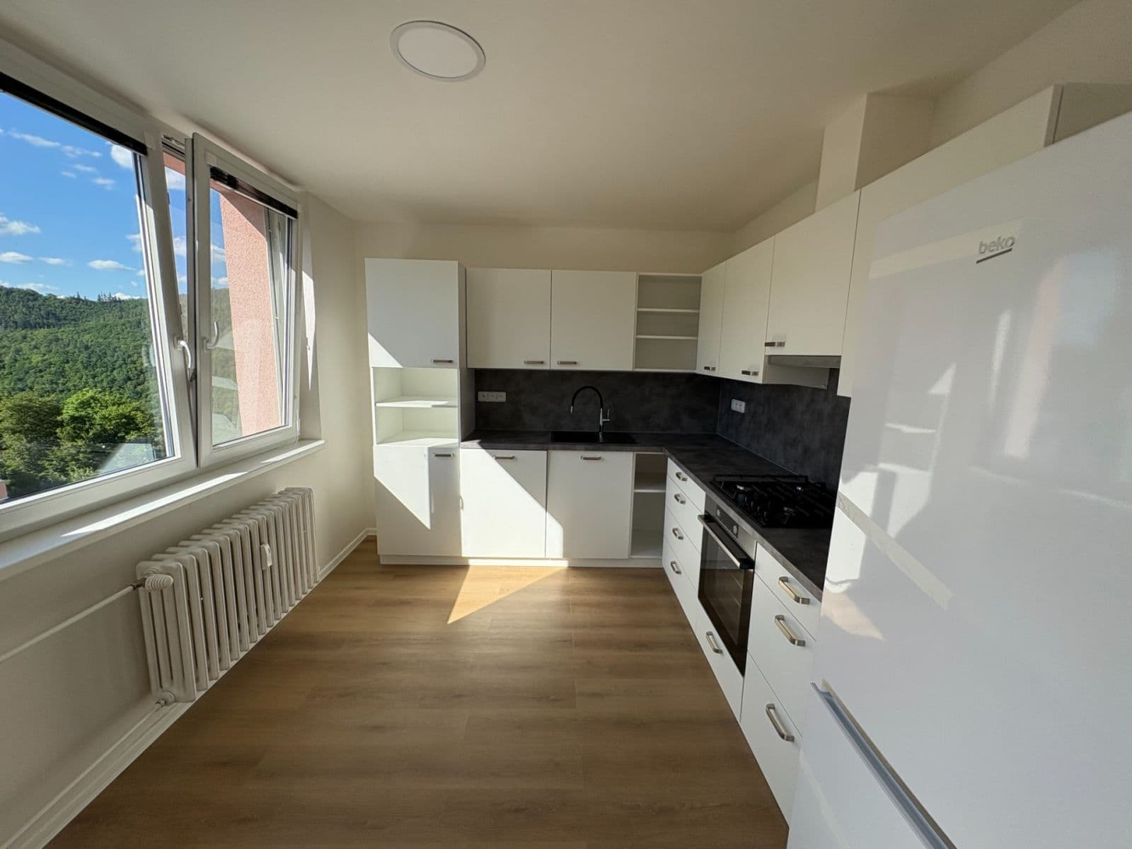 Prenájom bytu 3-izbový 75 m², Družstevní, Adamov, Jihomoravský kraj Prenájom bytu 3-izbový 75 m², Družstevní, Adamov, Jihomoravský kraj