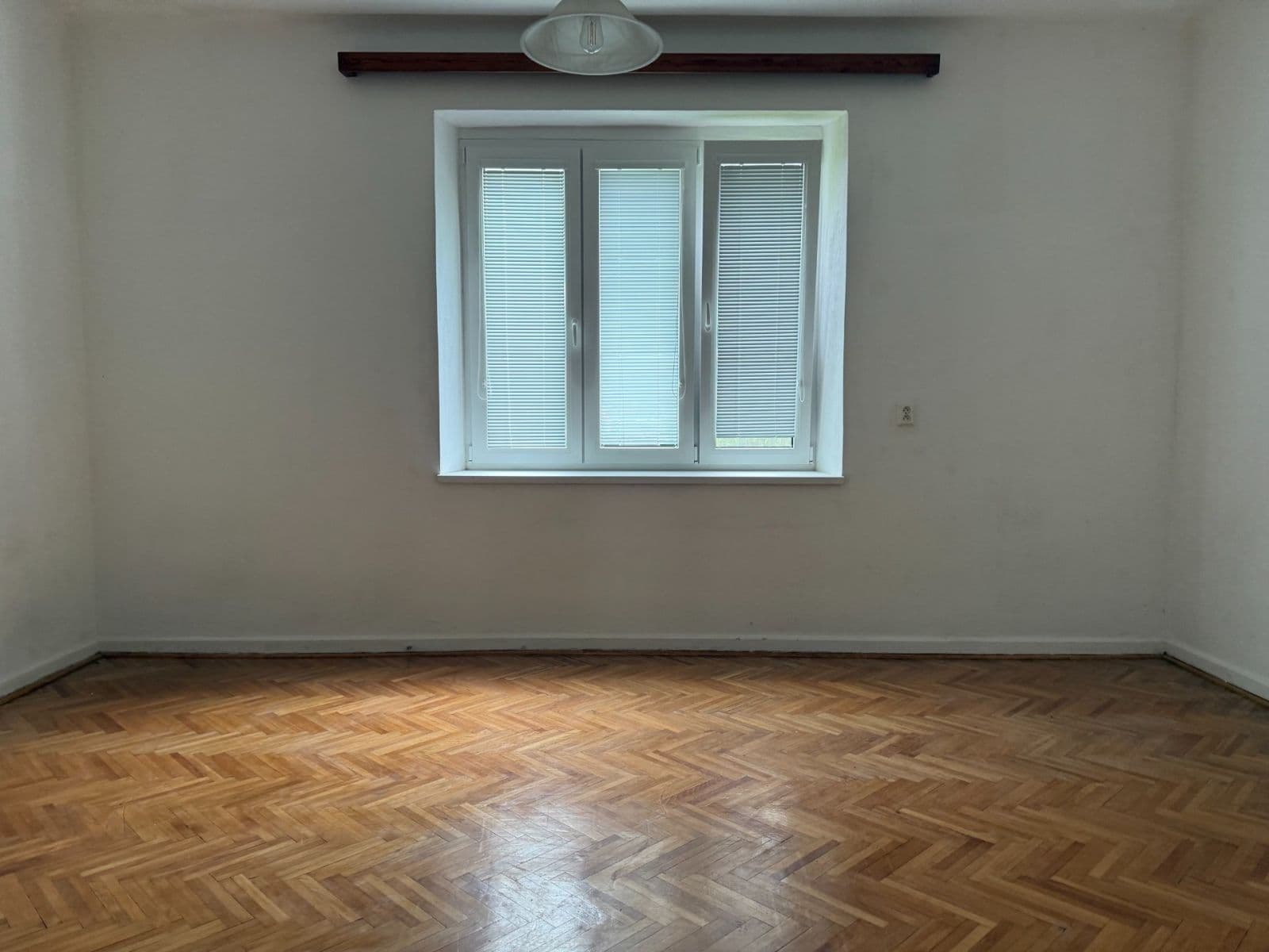 Prenájom bytu 2-izbový 66 m², Žižkova, Mikulov, Jihomoravský kraj Prenájom bytu 2-izbový 66 m², Žižkova, Mikulov, Jihomoravský kraj
