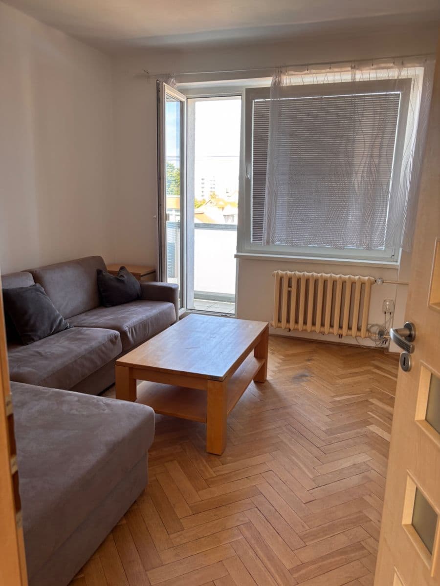 Prenájom bytu 2-izbový 56 m², Bludovická, Praha, Praha Prenájom bytu 2-izbový 56 m², Bludovická, Praha, Praha