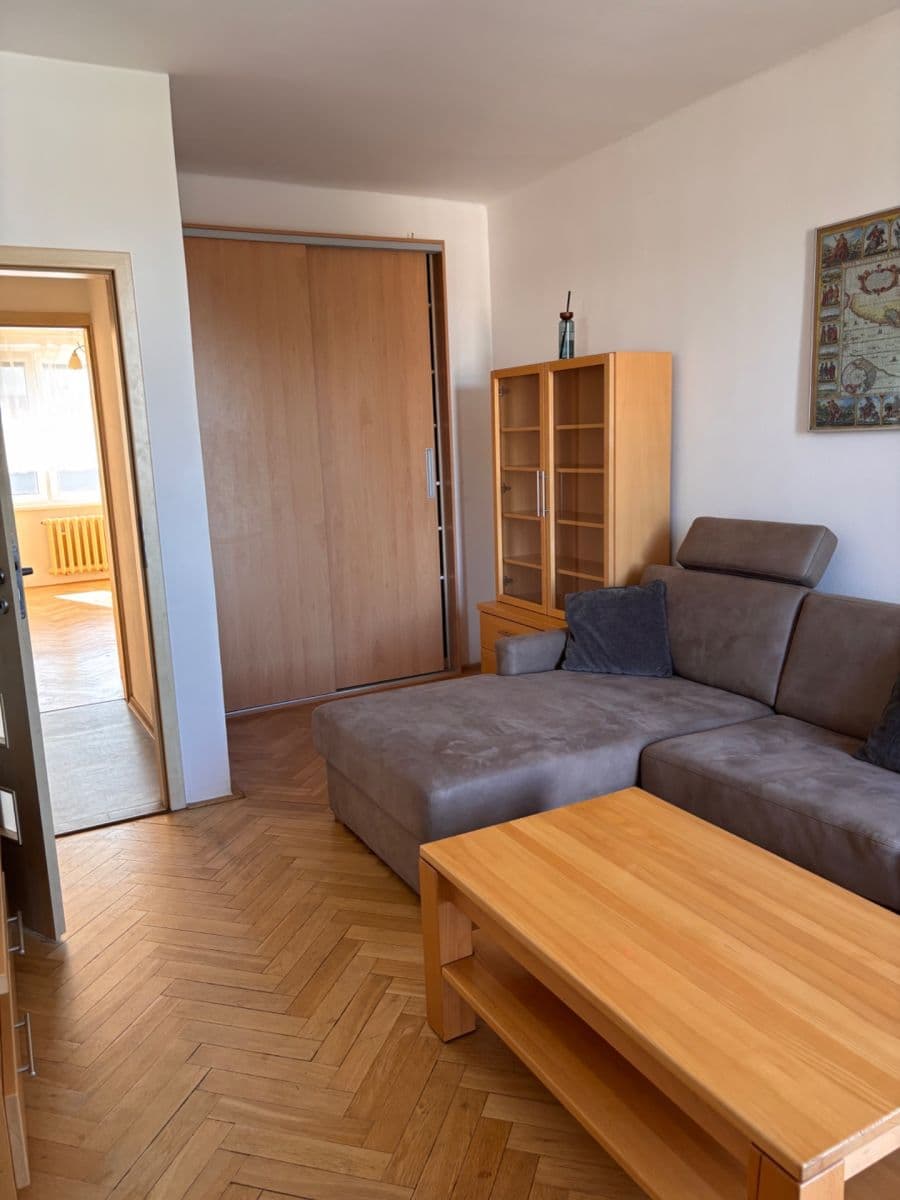 Prenájom bytu 2-izbový 56 m², Bludovická, Praha, Praha Prenájom bytu 2-izbový 56 m², Bludovická, Praha, Praha