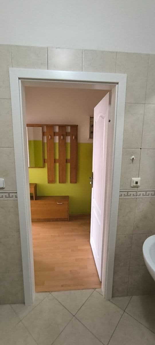 Prenájom bytu 2-izbový 47 m², Mattioliho, Praha, Praha Prenájom bytu 2-izbový 47 m², Mattioliho, Praha, Praha