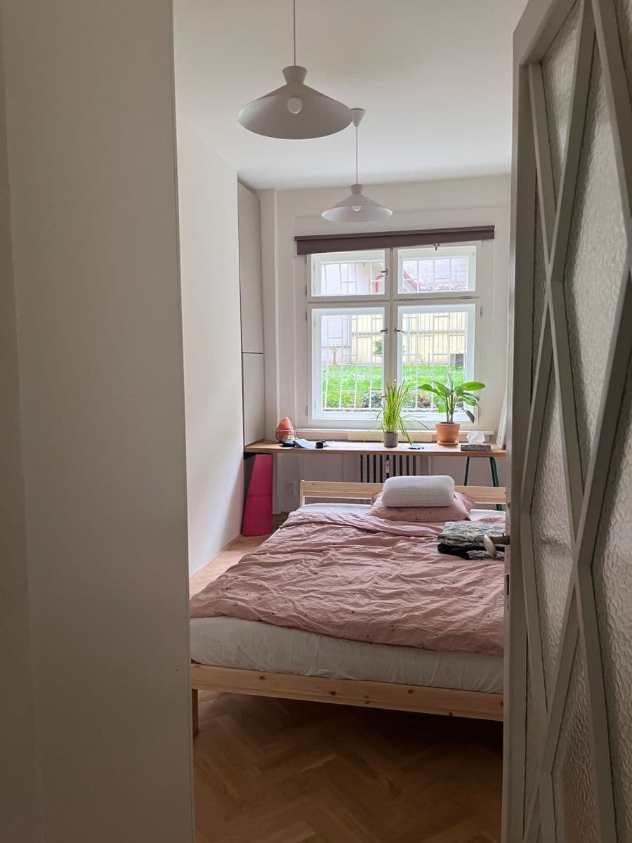 Prenájom bytu 2-izbový 43 m², Plzeňská, Praha, Praha Prenájom bytu 2-izbový 43 m², Plzeňská, Praha, Praha