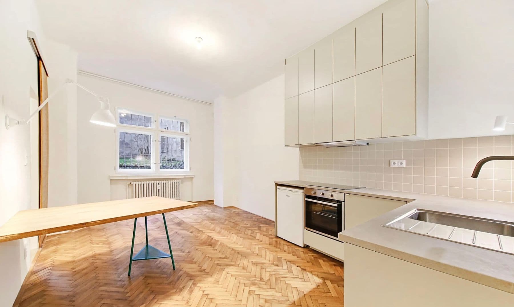 Prenájom bytu 2-izbový 43 m², Plzeňská, Praha, Praha Prenájom bytu 2-izbový 43 m², Plzeňská, Praha, Praha