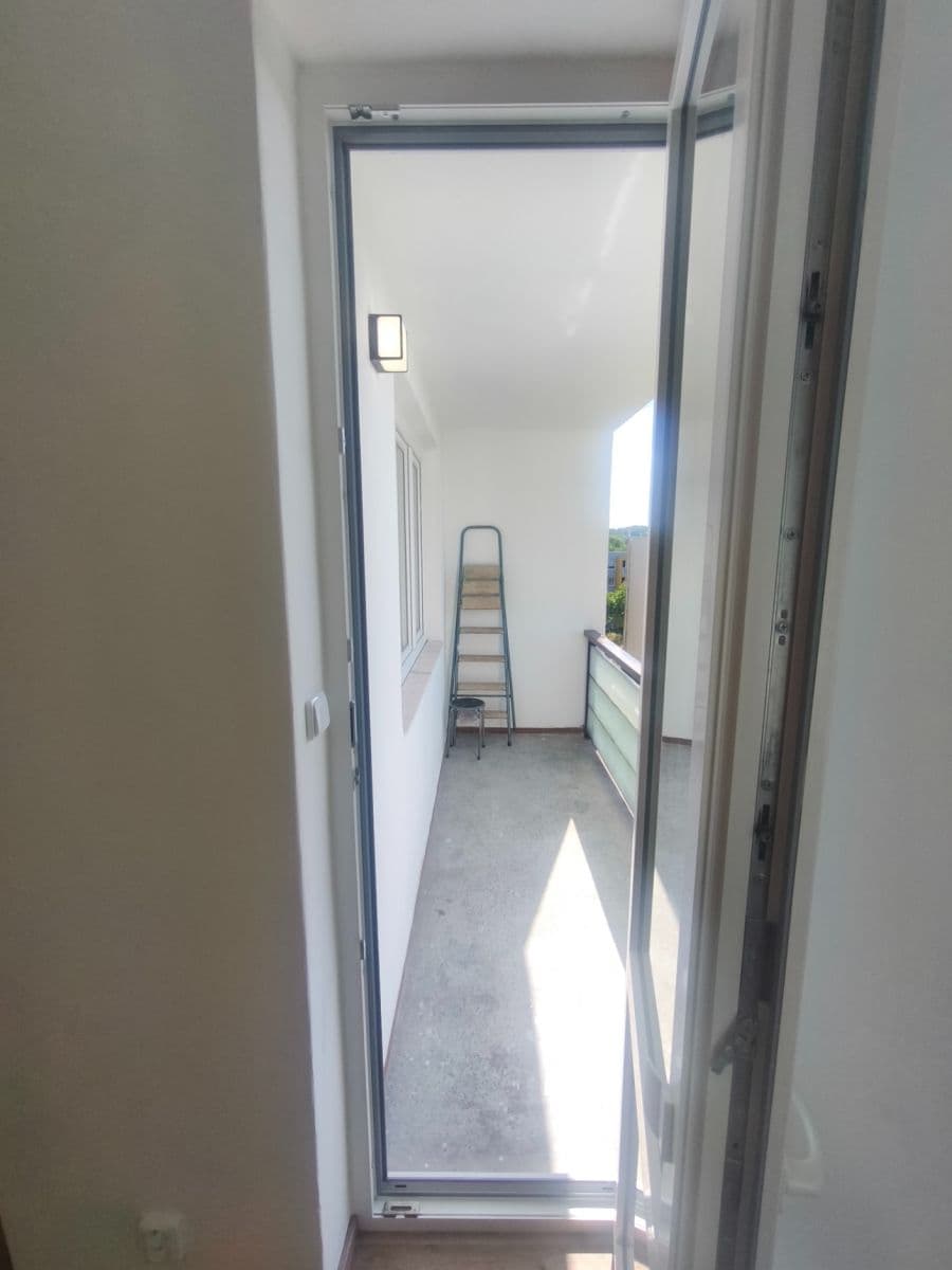Prenájom bytu 3-izbový 67 m², Sídliště Ⅰ, Kamenice, Středočeský kraj Prenájom bytu 3-izbový 67 m², Sídliště Ⅰ, Kamenice, Středočeský kraj