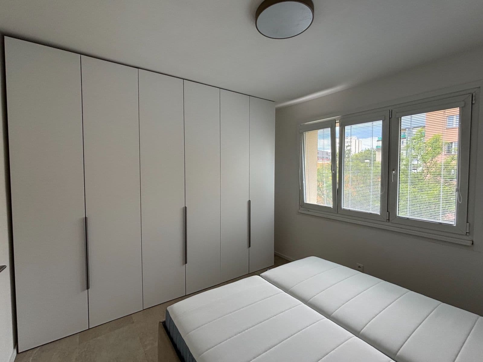 Prenájom bytu 3-izbový 70 m², Blažíčkova, Praha, Praha Prenájom bytu 3-izbový 70 m², Blažíčkova, Praha, Praha